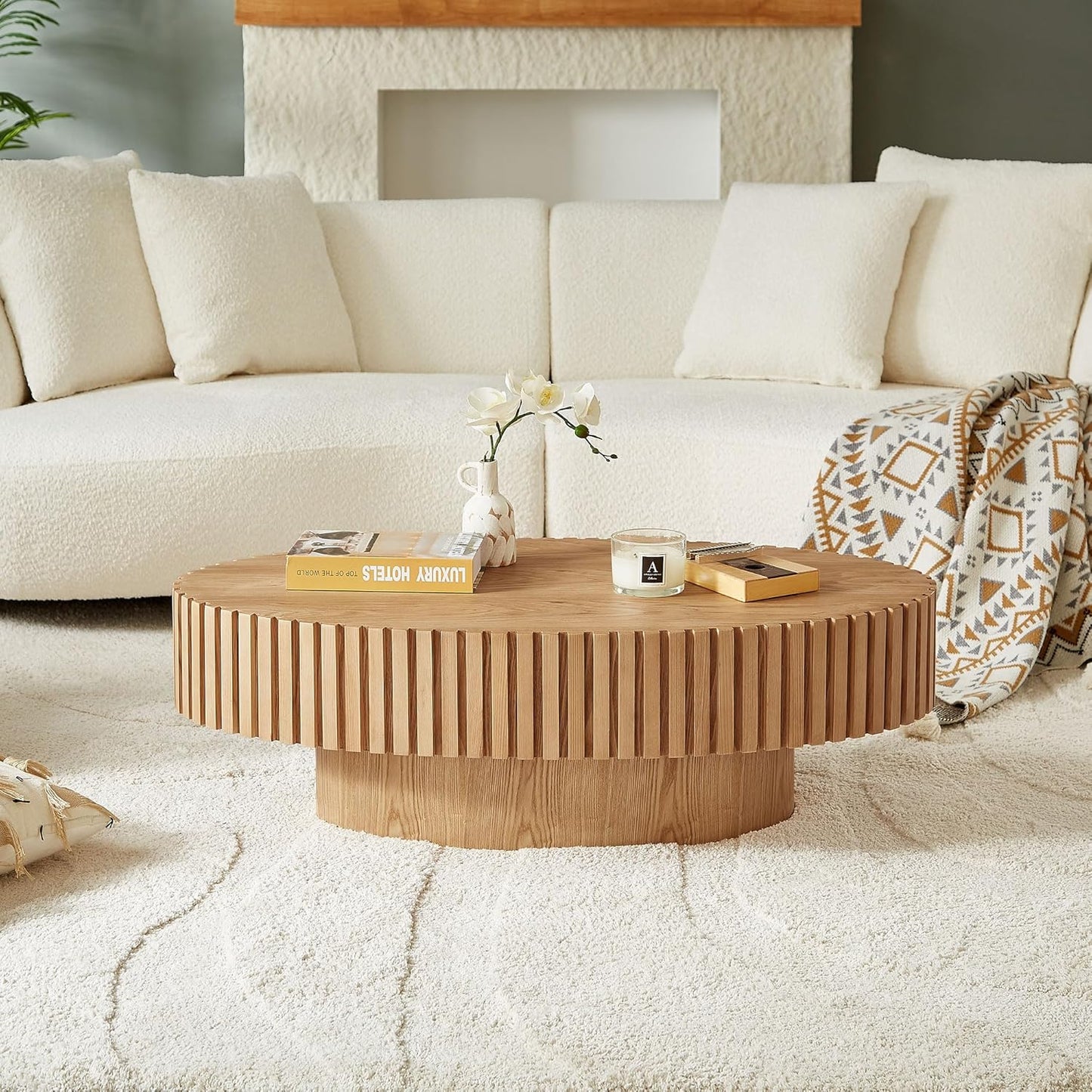 Oval Coffee Table for Living Room, Modern Fluted Coffee Tables with Pedestal Base, Handcrafted Centre Tea Tables Easy Assembly-43.7" Natural