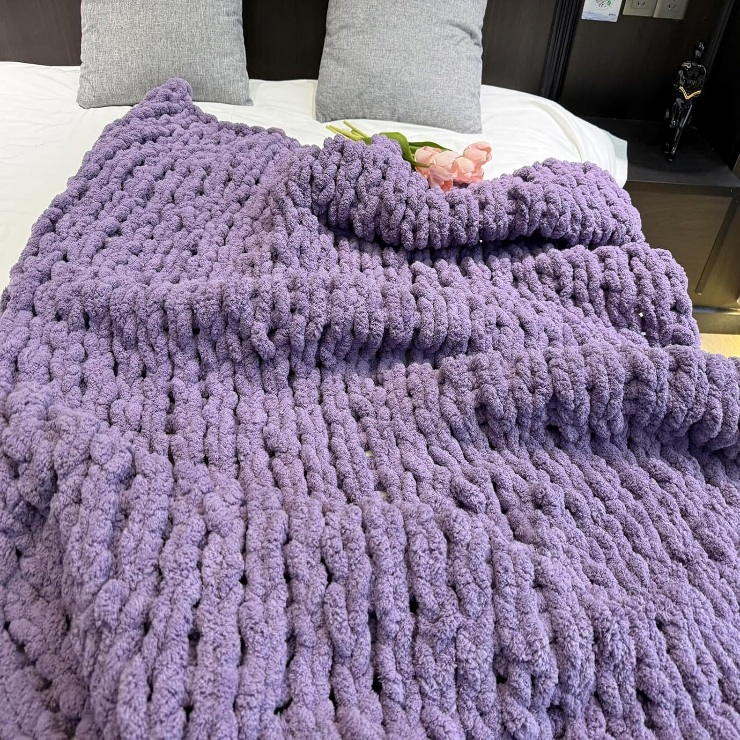 Chunky Knit Blanket Throw 48"x71", Chenille Throw Blankets, Handmade Warm & Cozy Blanket Couch Bed Home Decor, Soft Breathable Fleece Banket, Christmas for Couch Bed Sofa Best Gift (Purple)