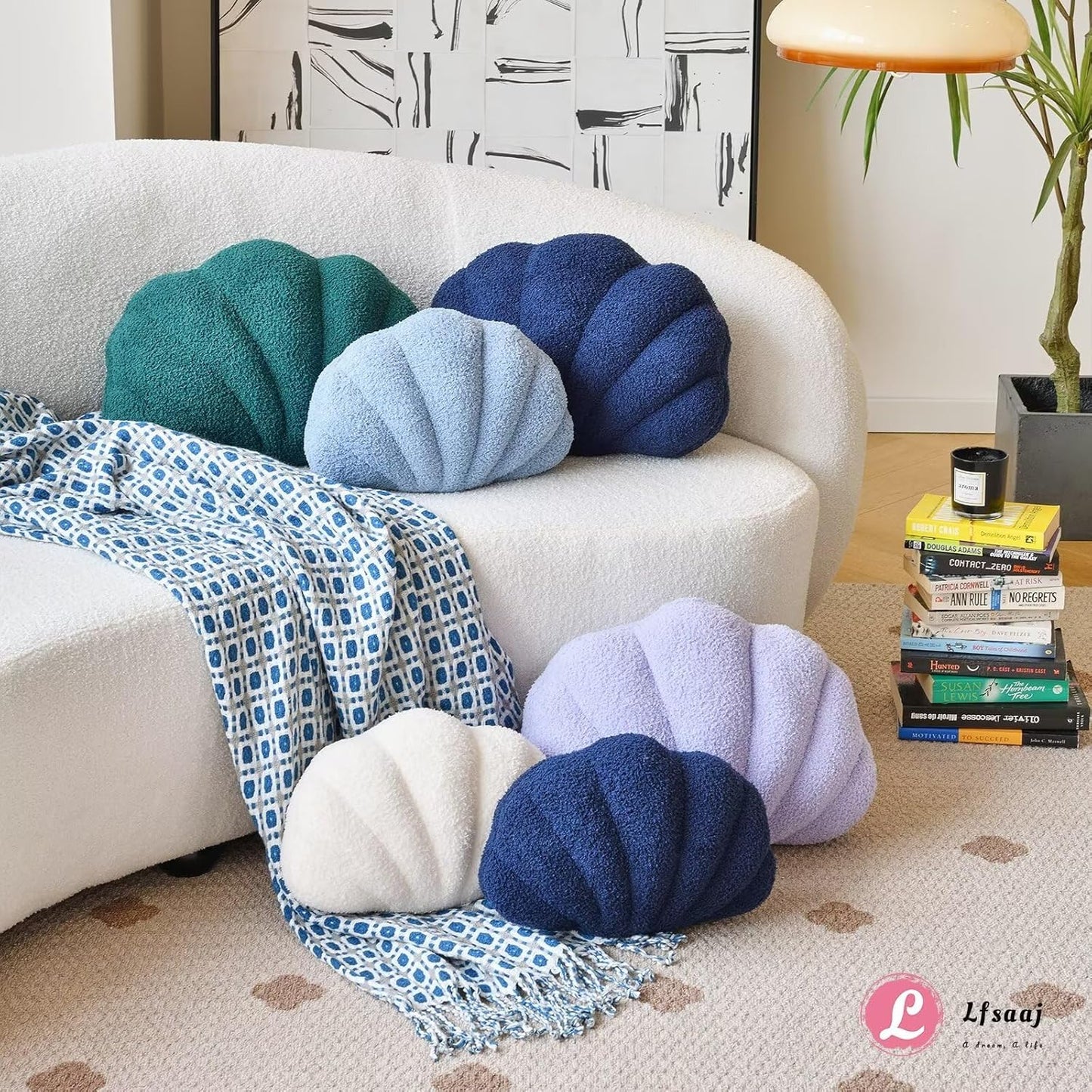 Emerald Green Seashell Throw Pillows, Shell Shaped Throw Pillows, 13 Inch Soft Home Decorative Pillow Plush Cushion for Bed Couch Living Sofa Room Decor Accent Throw Pillow