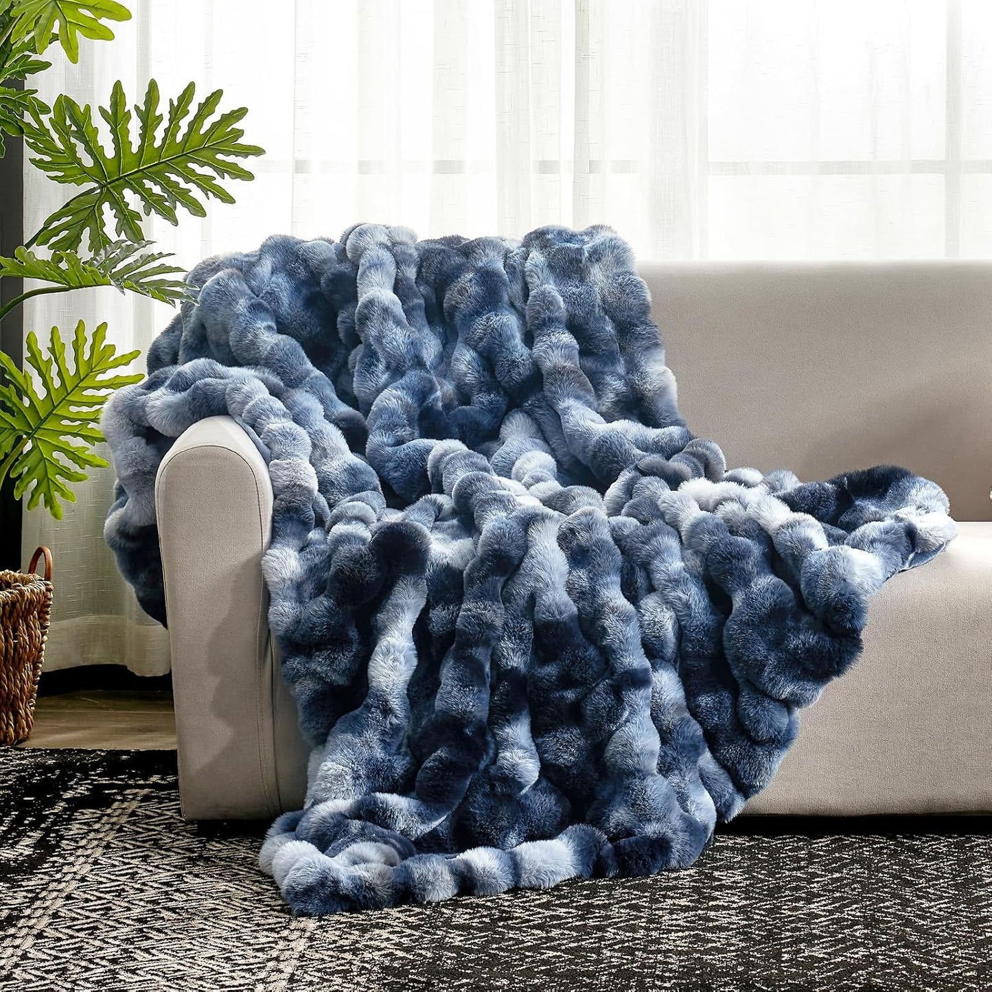 Cozy Bliss Faux Fur Throw Blanket for Couch, Fuzzy Soft Plush Thick Bubble Blanket for Sofa Bedroom Living Room, 60 * 80 Inches Tie-dye Blue