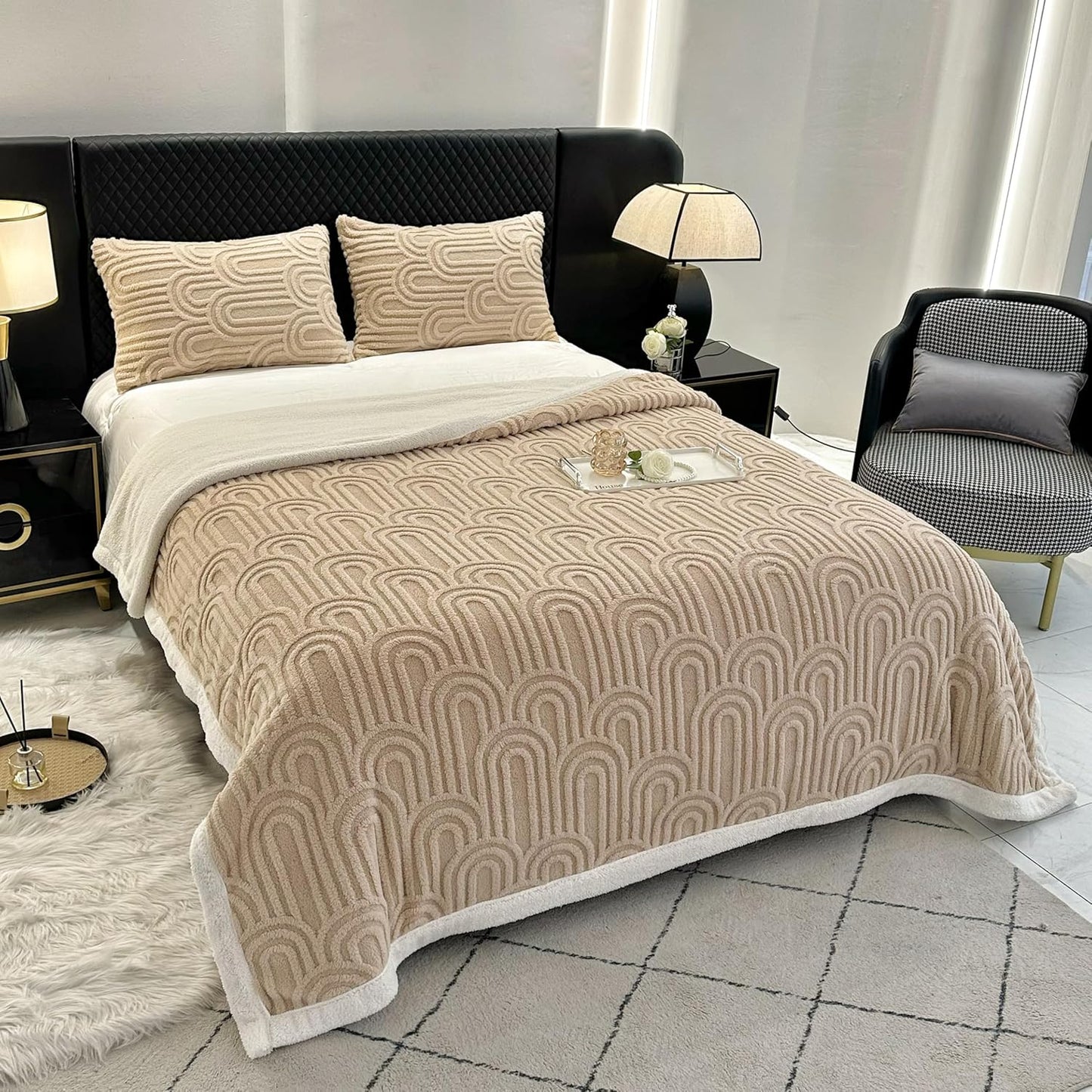 UKELER Sherpa Bed Blanket 80 × 90 inch, Ultra Soft Queen Size Throw Blanket for All Season, Cozy Plush Arch Fleece Blankets for Bedroom Living Room Dorm Hostel Sofa Camping, Camel