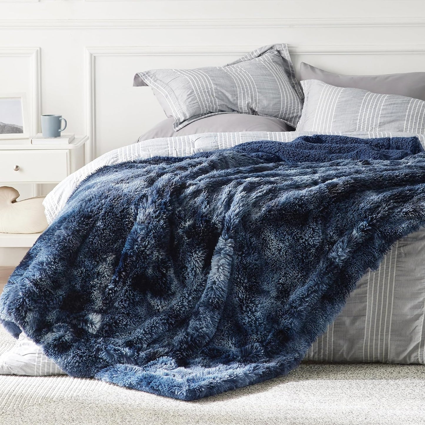 Bedsure GentleSoft Fluffy Tie Dye Navy Blue Blankets Queen Size for Bed, Thick Sherpa Faux Fur Fleece Fuzzy Plush Winter Warm Soft Queen Blankets, Bedroom Decor Blue Cozy Gifts for Women Men, 90x90