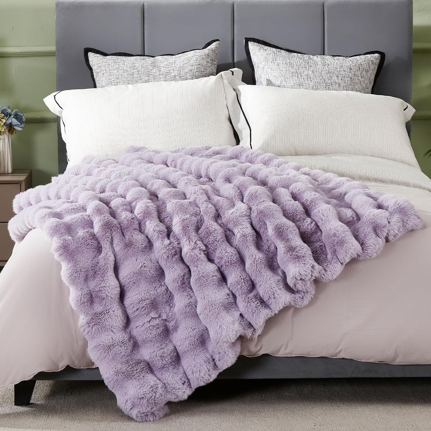 DREAMNINE Decorative Soft Fuzzy Faux Fur Throw Blanket for Couch Sofa 50" x 60", Reversible Plush Microfiber Thick Warm Fluffy Blankets for Winter, Cute Cozy Bubble Furry Blanket for Bed Chair, Purple