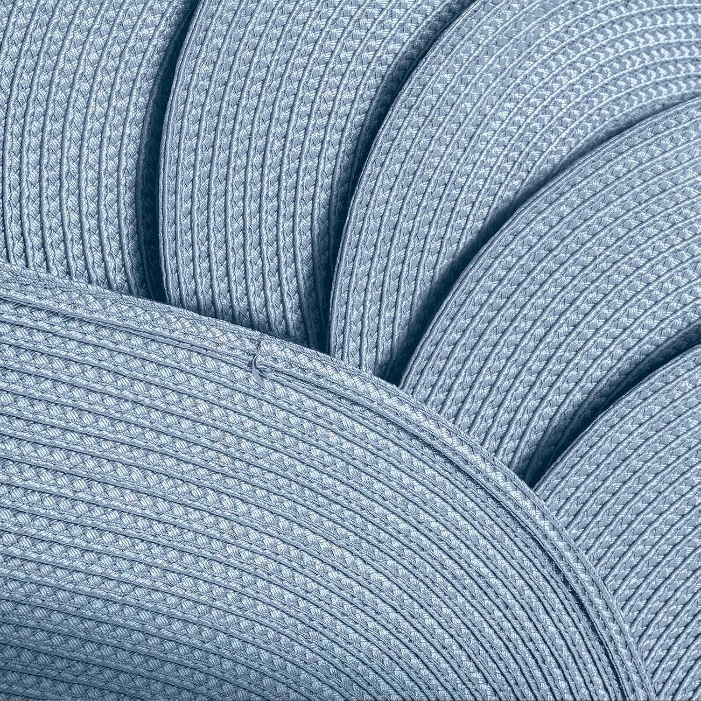 AHHFSMEI Placemats Set of 4 for Dining Table Washable Woven Vinyl Non-Slip 18x12 inches Placemat Heat-Resistant Durable Table Mats for Dining Table Easy to Clean(Light Blue 4)