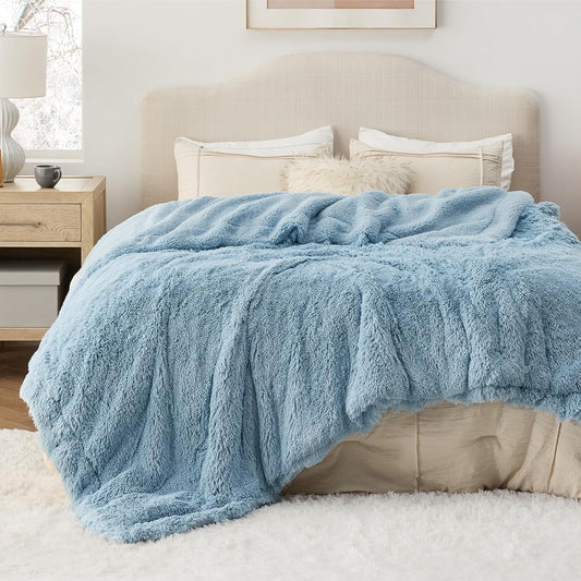 Bedsure GentleSoft Fluffy Light Blue Blankets Queen Size for Bed, Thick Sherpa Faux Fur Fleece Fuzzy Plush Winter Warm Soft Full Queen Blankets, Bedroom Decor Blue Cozy Gifts for Women Men, 90x90
