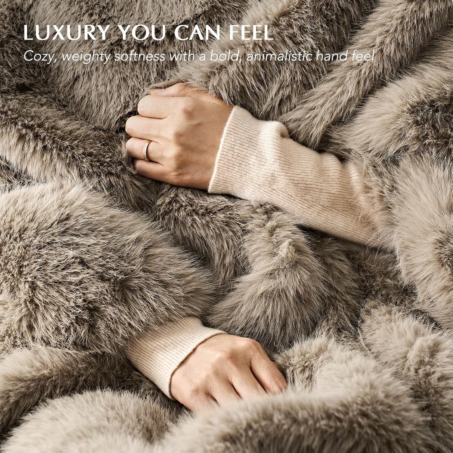 Luxury Faux Fur Throw Blanket, Soft Fluffy Faux Mink Blankets for Bed, Couch, Sofa, Thick Cozy Plush Warm Fur Throws with Reversible Velvet, Natural Mink, 60"x80"