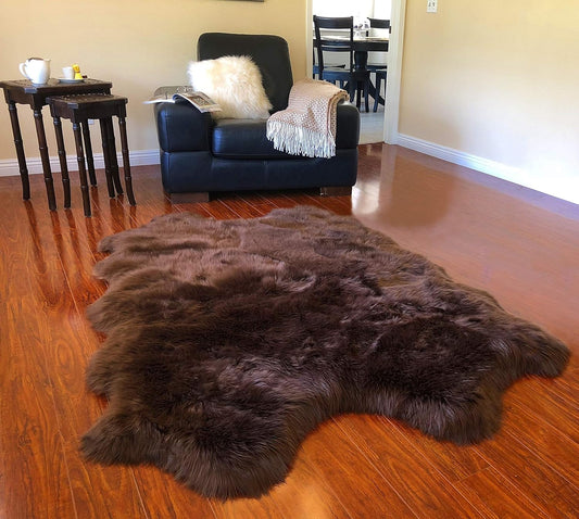 LAMBZY Faux Sheepskin Hypoallergenic Free Shape Silky Shag Rug, Luxury Shaggy Silky Plush Carpet for Bedrooms Rugs Living Room Kids Rooms Sofa Floor Rugs (Quarto 4 Pelts 4'x6', Brown)