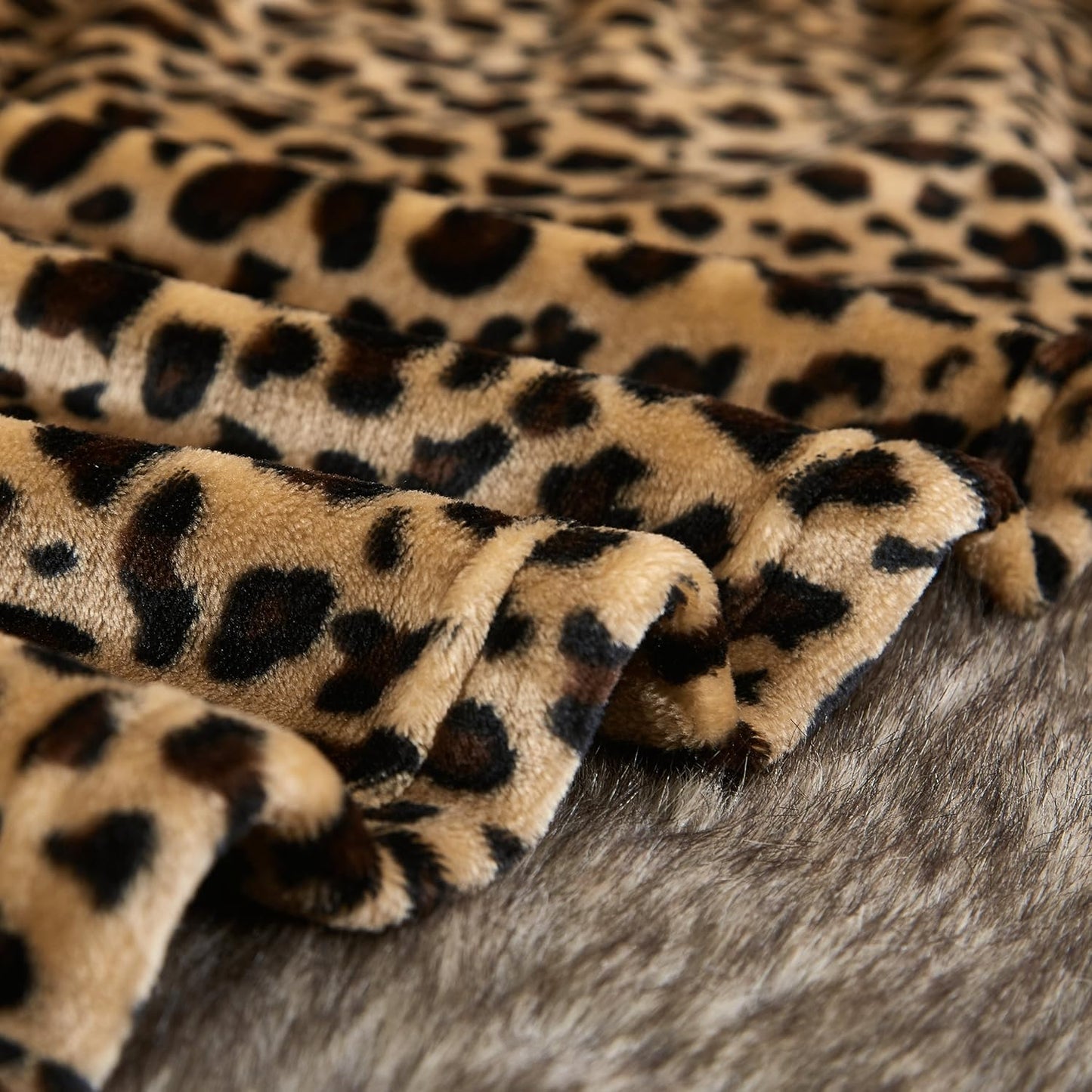 MERRYLIFE Leopard Throw Blanket Decorative Fleece Throw | Ultra-Plush Colorful Oversized | Couch Blanket Travel Lap | Large Size(60" 90",Cheetah)