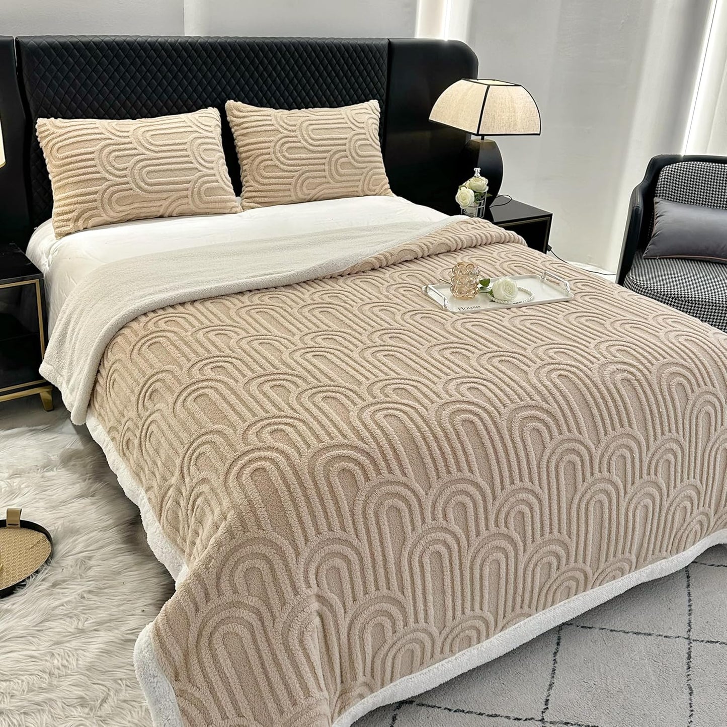 UKELER Sherpa Bed Blanket 80 × 90 inch, Ultra Soft Queen Size Throw Blanket for All Season, Cozy Plush Arch Fleece Blankets for Bedroom Living Room Dorm Hostel Sofa Camping, Camel